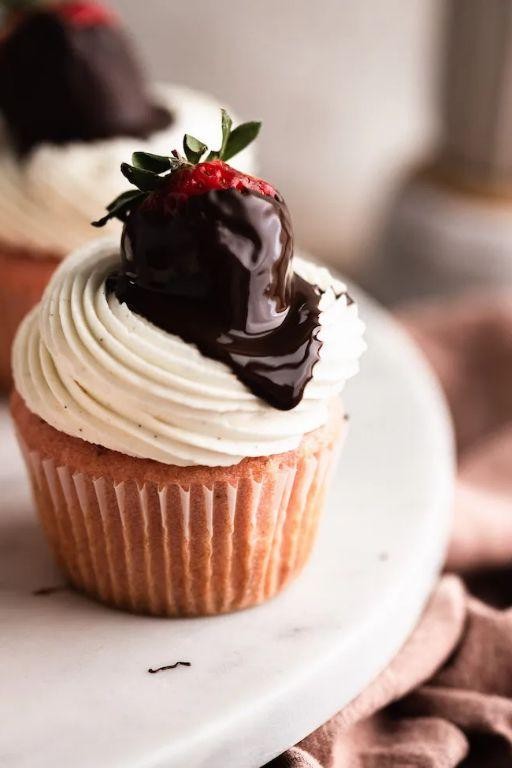 Chocolate Covered Strawberries with Vanilla Bean