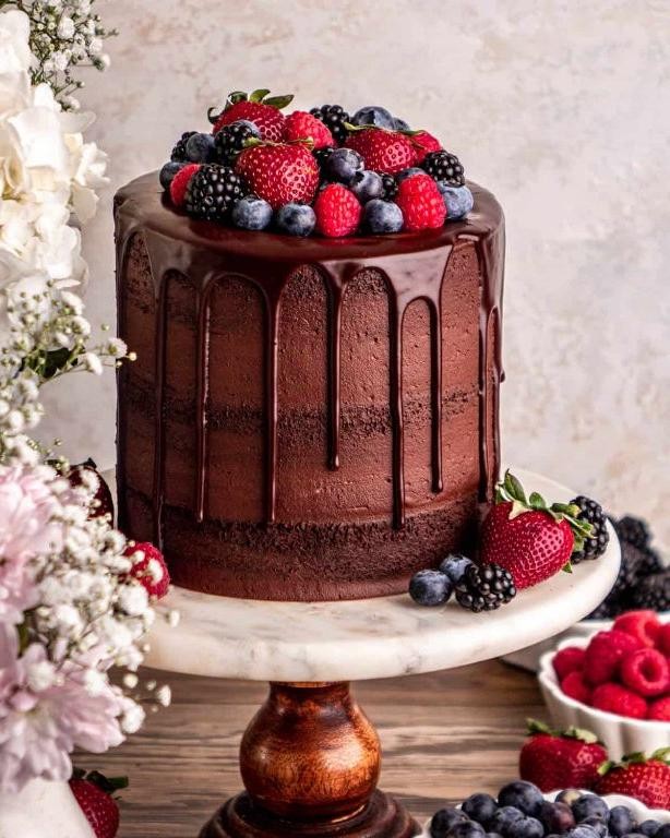 Chocolate Mud Cake with Fresh Berries