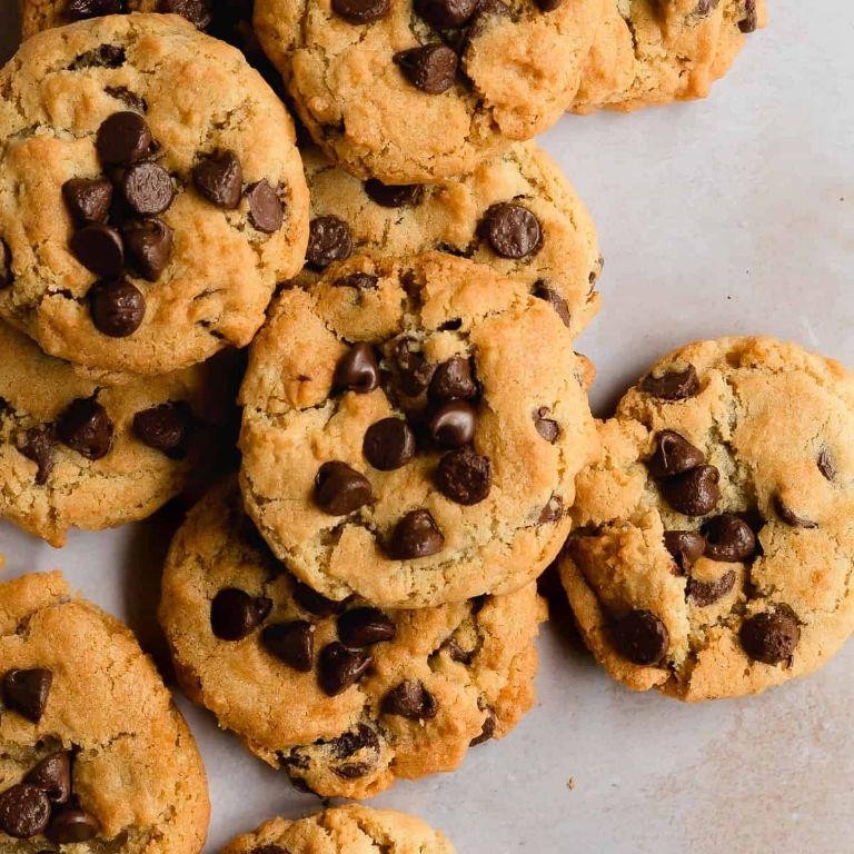 Classic Chocolate Chip Air Fryer Cookies