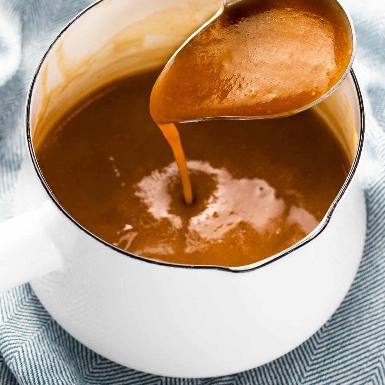 Classic Homemade Brown Gravy