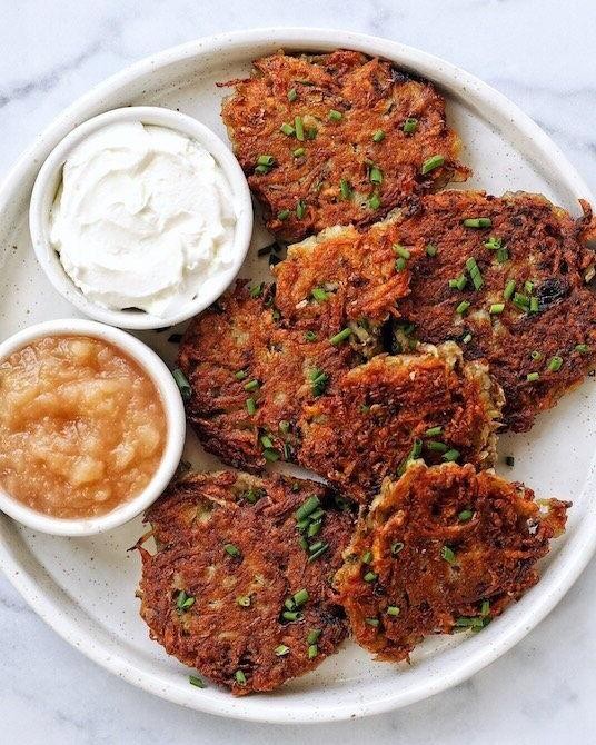 Classic Latkes with Apple Sauce