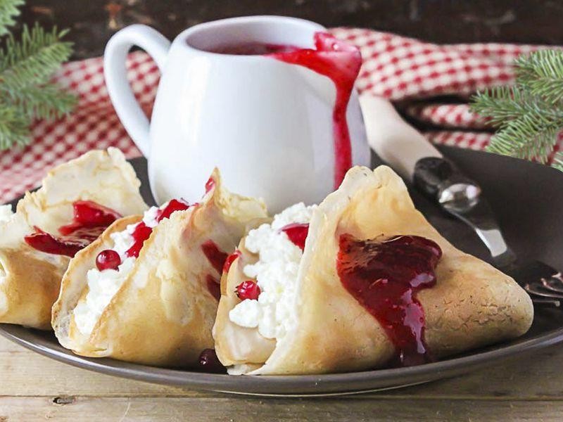 Cottage Cheese and Berry Crepes