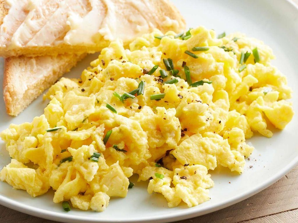 Cottage Cheese and Egg Scramble