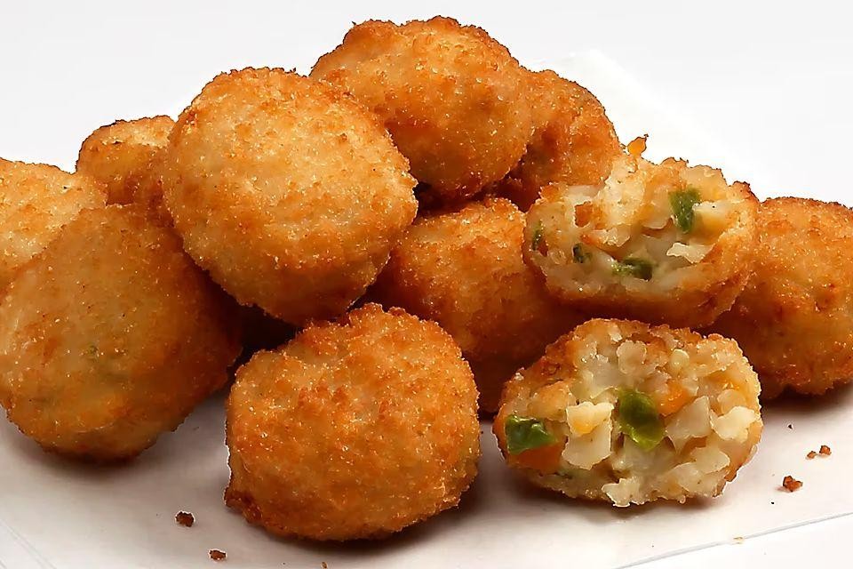 Country Potatoes Stuffed with Cheese and Jalapenos