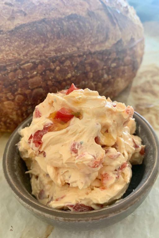 Cream Cheese and Roasted Red Pepper Spread