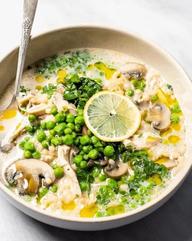 Creamy Chicken and Peas Soup