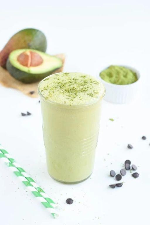 Creamy Matcha Avocado Smoothie