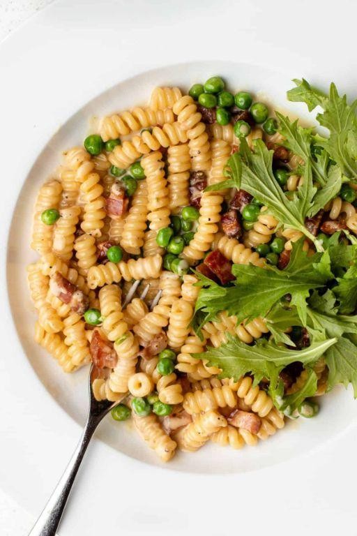 Creamy Pea and Pancetta Pasta