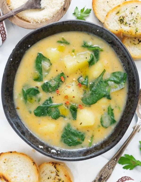 Creamy Spinach and Potato Soup