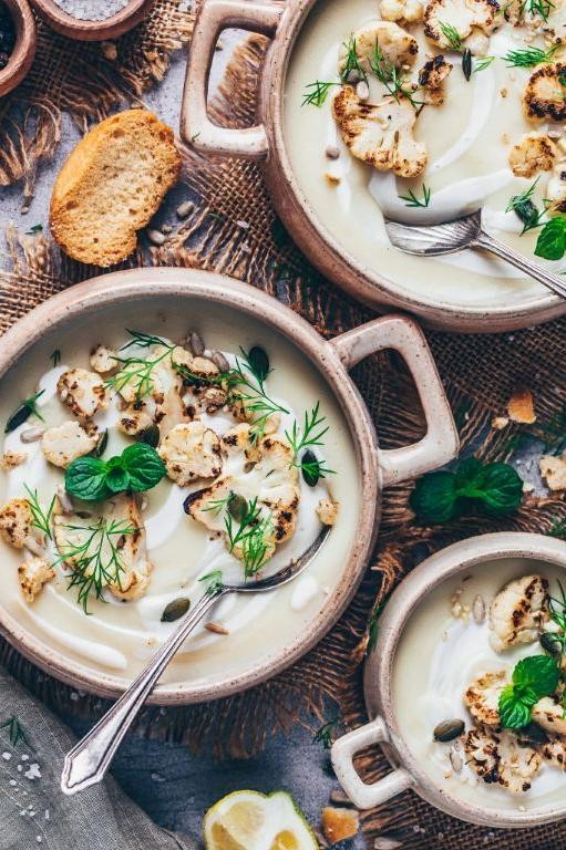 Creamy Vegan Cauliflower Soup