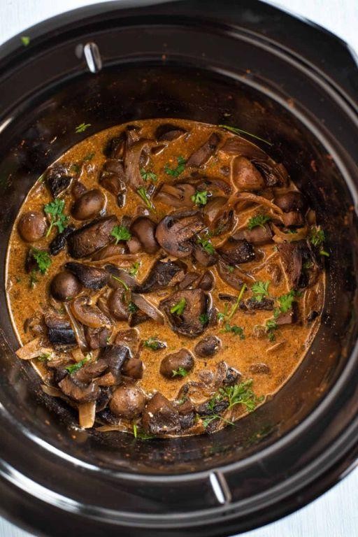 Crockpot Vegan Mushroom Stroganoff