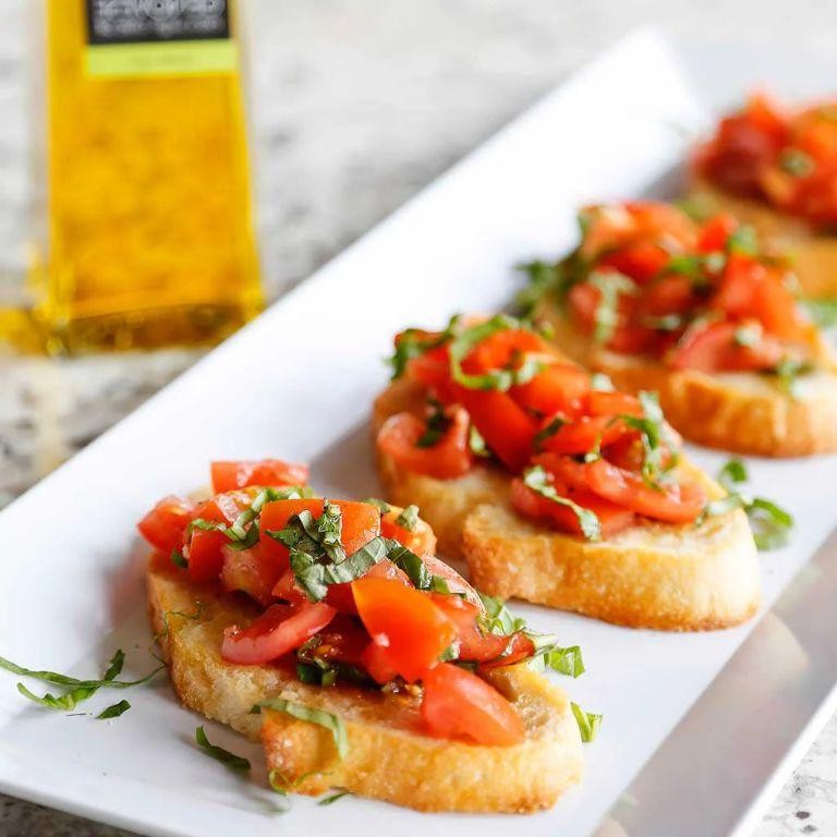Diced Tomatoes and Basil Bruschetta