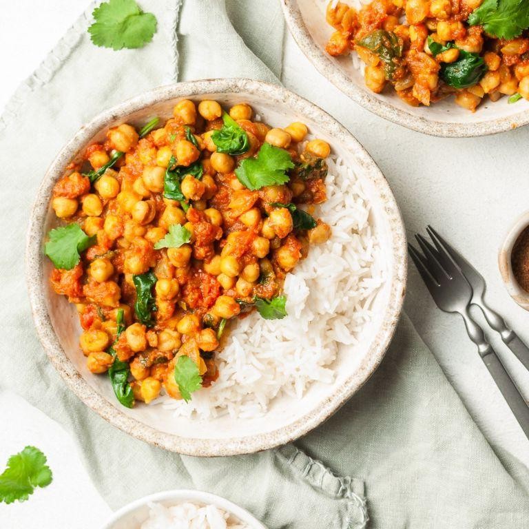 Diced Tomatoes and Chickpea Curry