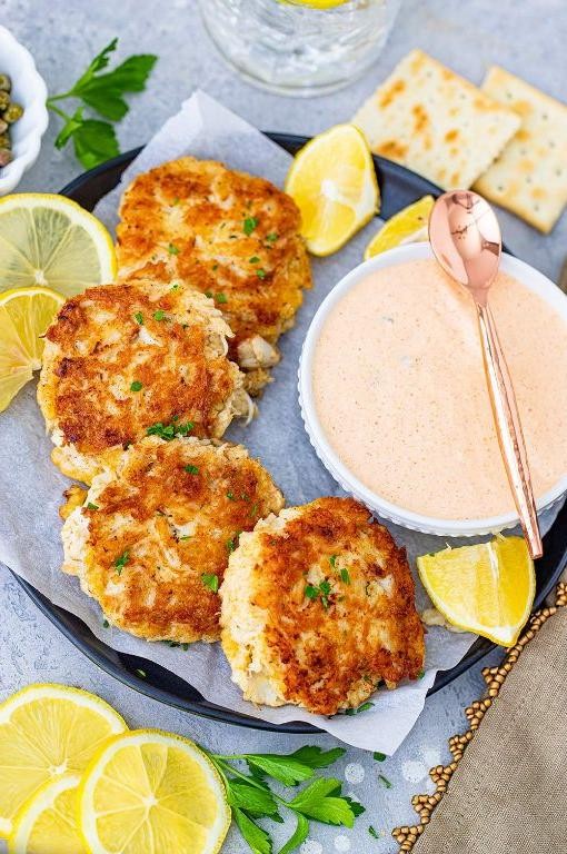 Dungeness Crab Cakes with Remoulade Sauce