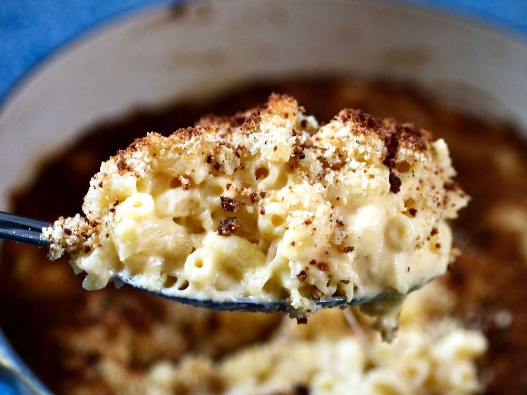 Dutch Oven Mac and Cheese