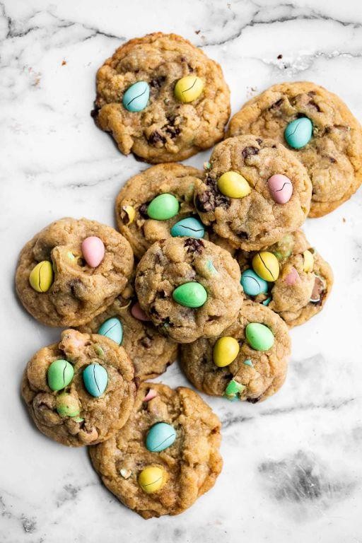 Easter Egg Chocolate Chip Cookies