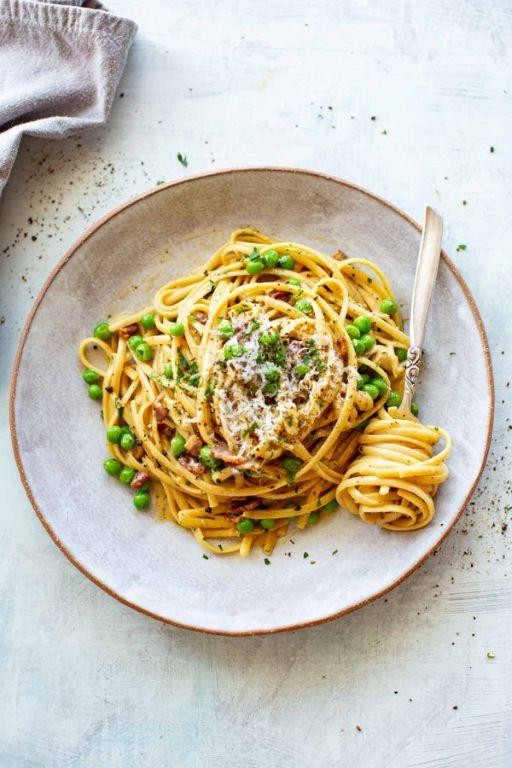 Easy Carbonara with Pancetta and Peas