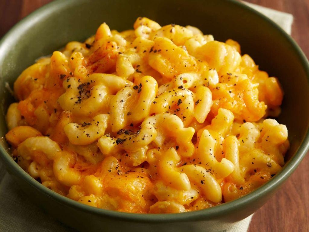 Easy Crock Pot Mac and Cheese