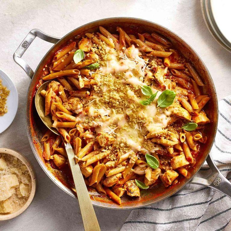 Easy One-Pot Chicken Parmesan Pasta
