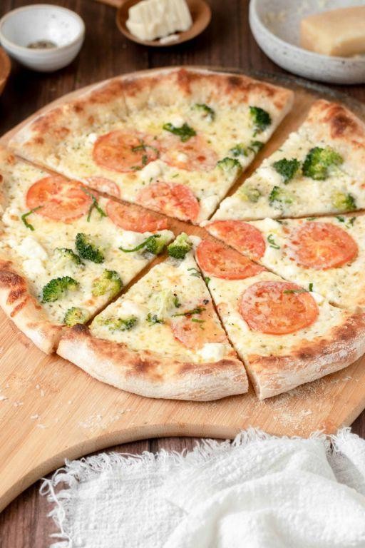 Four Cheese White Pizza