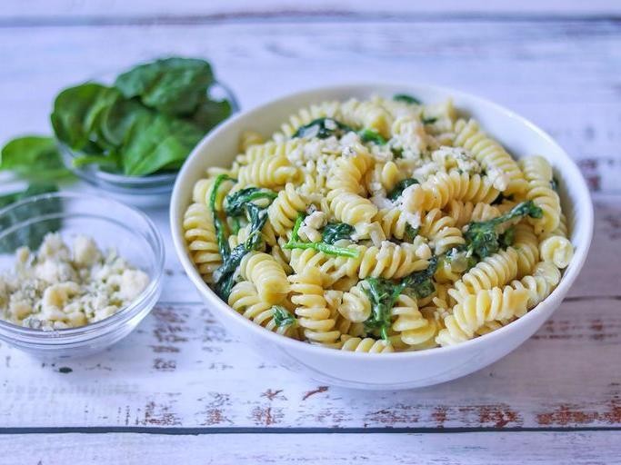 Fusilli with Peas, Spinach, and Gorgonzola
