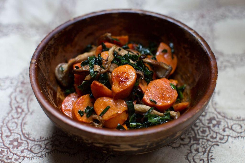 Fuyu Persimmon and Kale Stir Fry