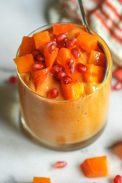 Fuyu Persimmon and Pomegranate Smoothie