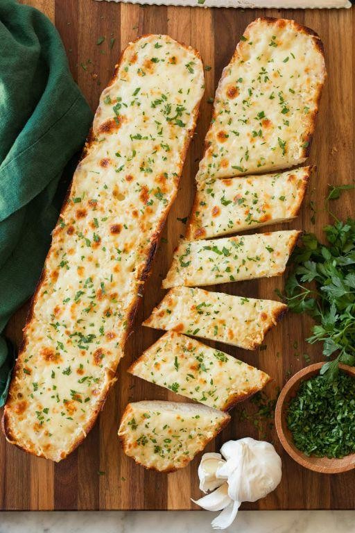 Garlic Bread with Mozzarella