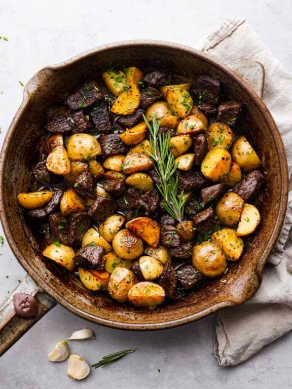 Garlic Butter Sirloin Cubes with Herbs
