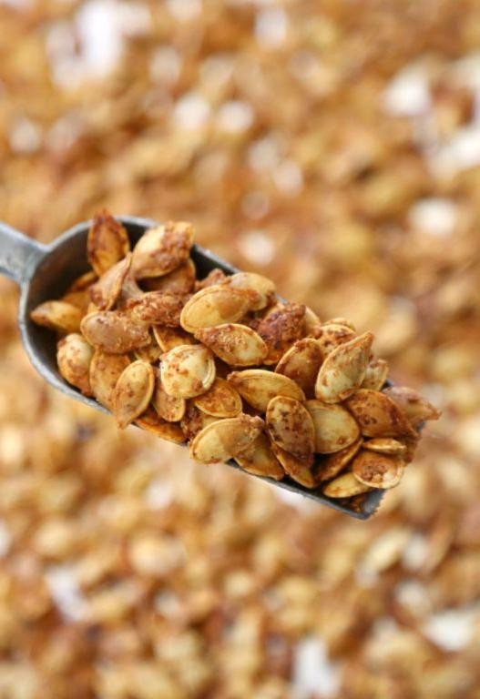 Garlic Parmesan Roasted Pumpkin Seeds