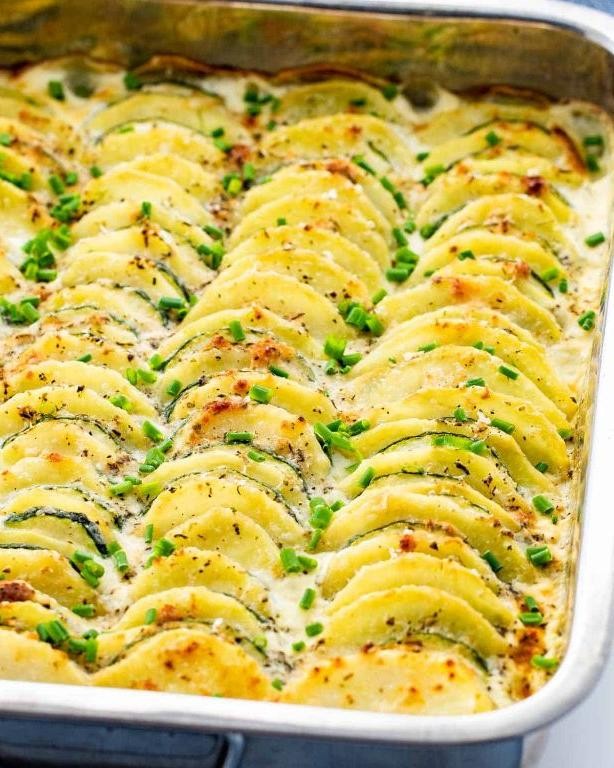 Garlic Parmesan Zucchini and Potato Bake