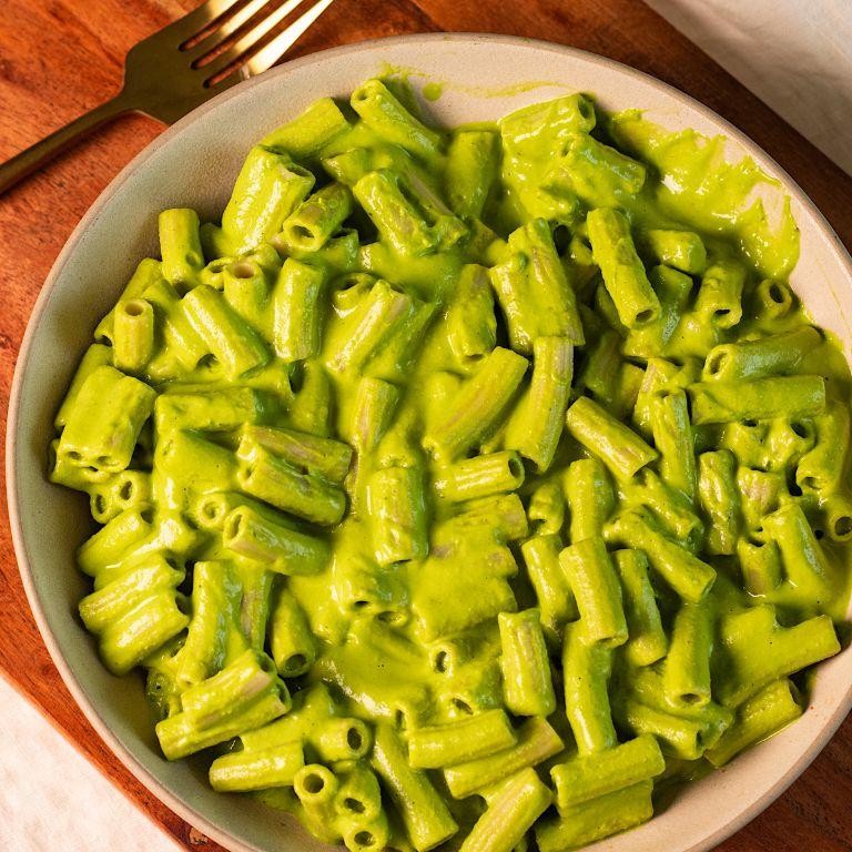 Garlicky Vegan Spinach Pasta