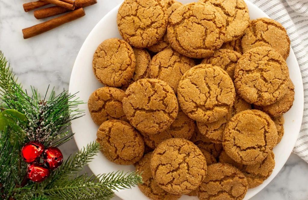 Ginger Snap Cookies with Maple Syrup