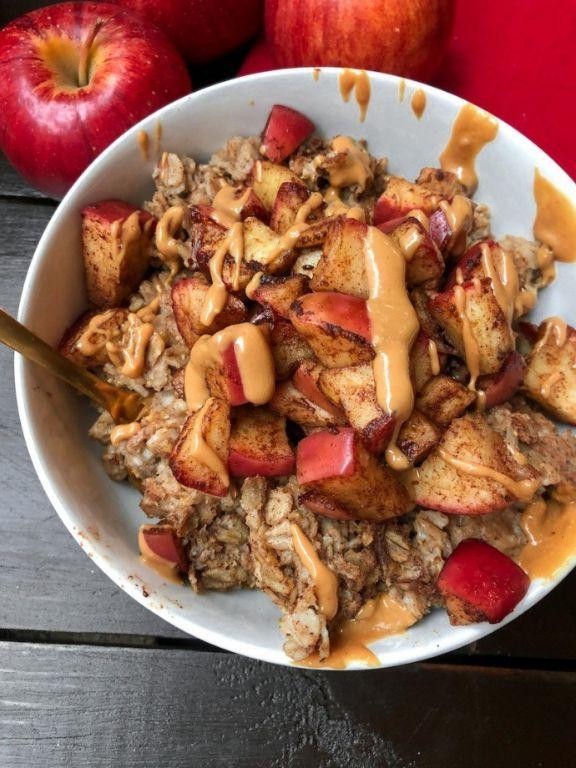 Gluten Free Apple Cinnamon Oatmeal