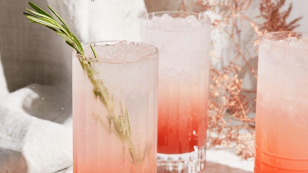Grapefruit Rosemary Spritzer