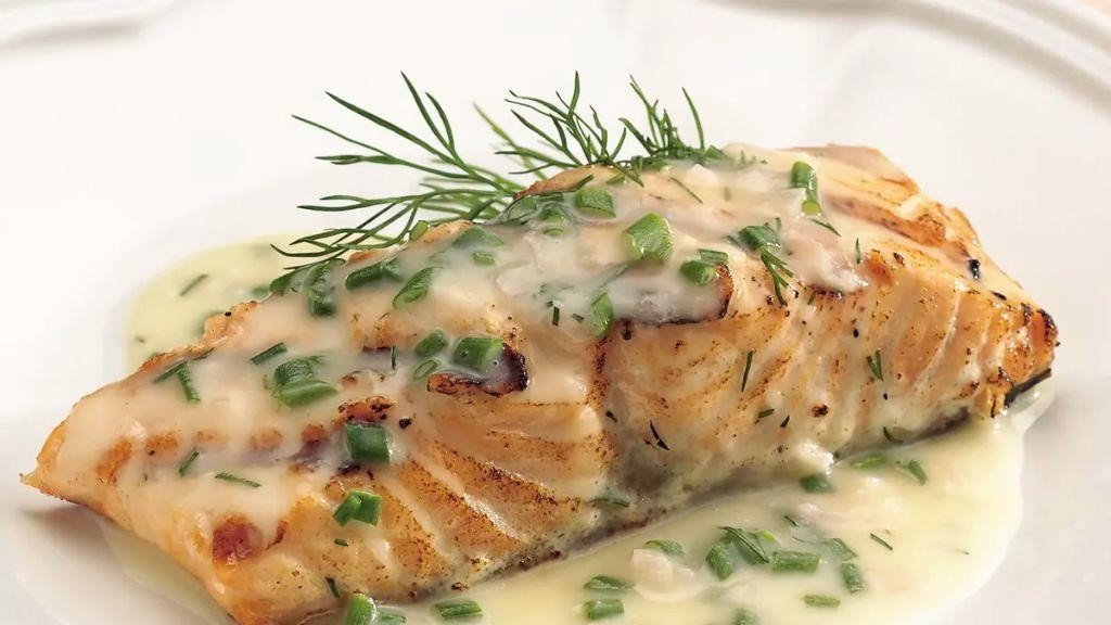 Grilled Alaskan Salmon with Lemon Butter Sauce