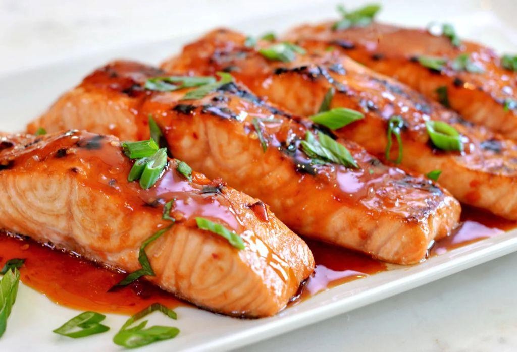 Grilled Salmon with Sweet Chili Sauce