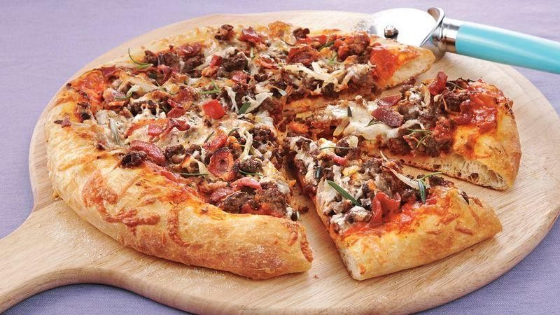 Ground Beef and Bacon Pizza