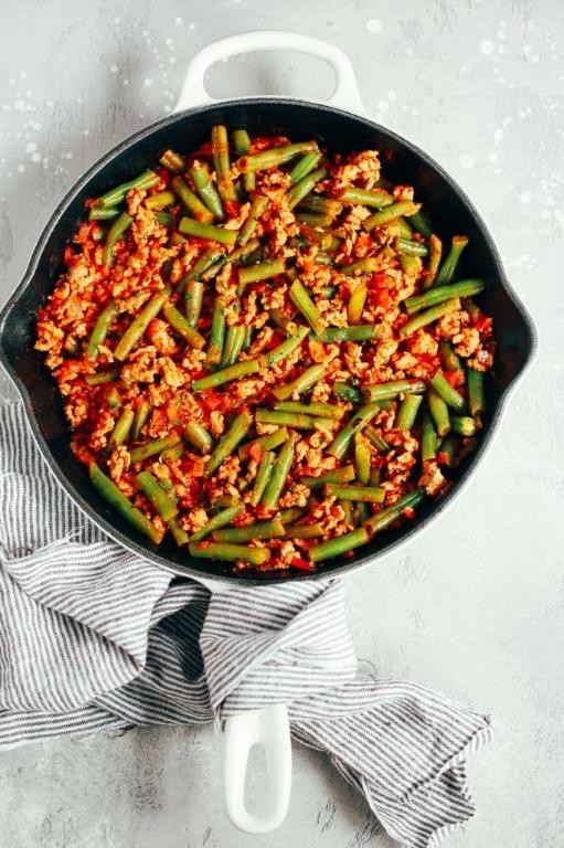 Ground Turkey Skillet with Green Beans and Almonds
