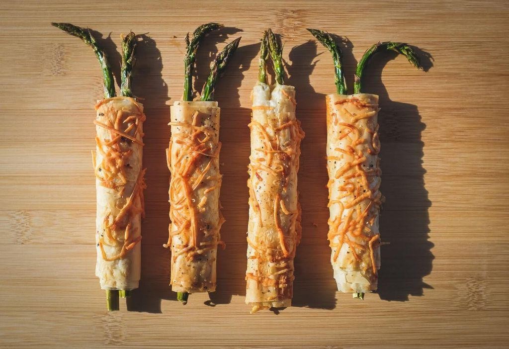 Ham and Asparagus Wrapped in Phyllo Dough
