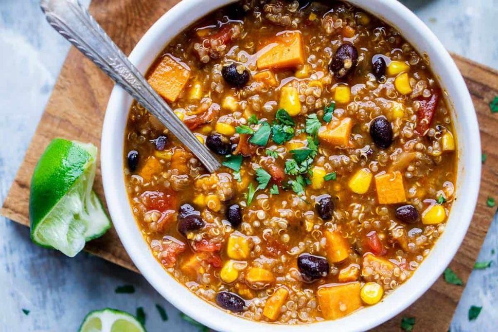 Healthy Quinoa and Black Bean Soup