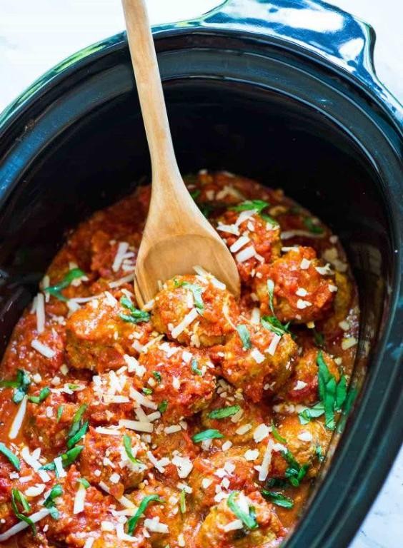Healthy Slow Cooker Turkey Meatballs
