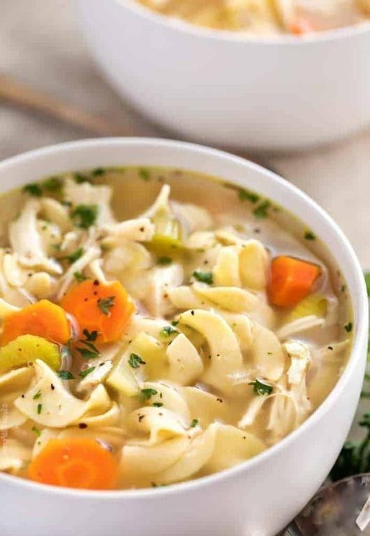 Hearty Crockpot Chicken Noodle Soup