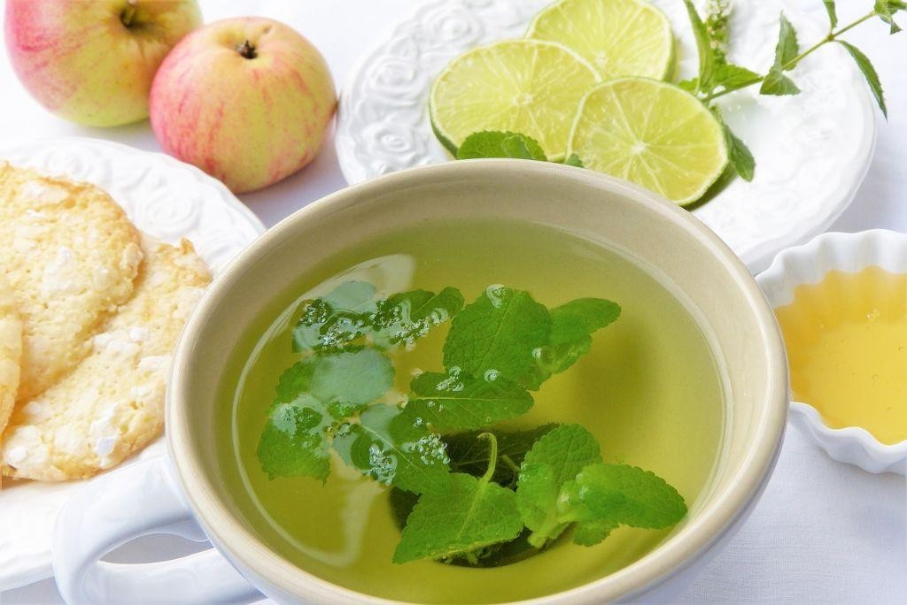 Homemade Lemon Balm Tea