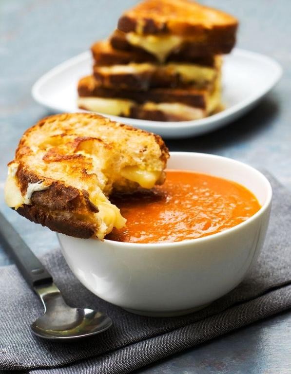Hungryroot Grilled Cheese with Tomato Soup