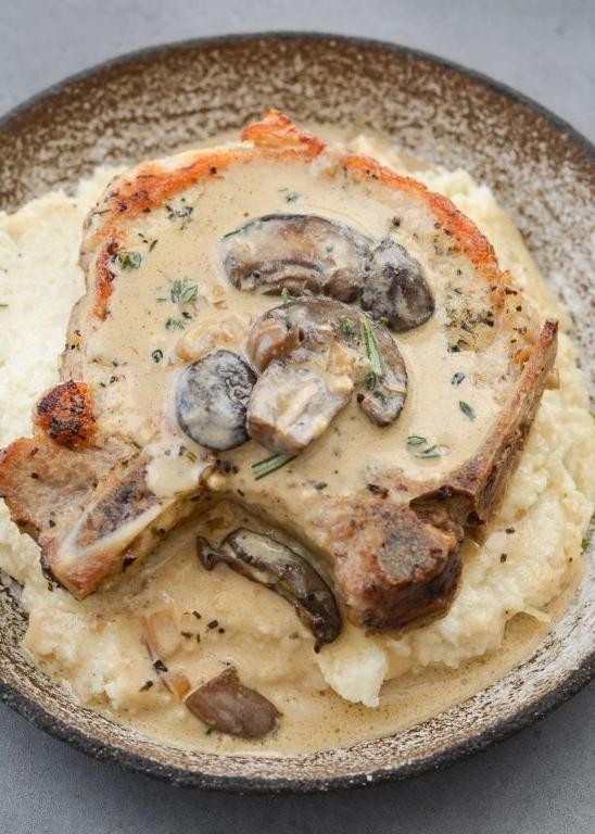 Keto Pork Chops with Mushroom Sauce