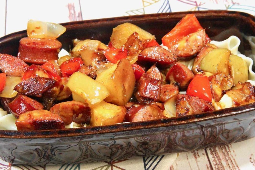 Kielbasa and Apple Breakfast Sausage