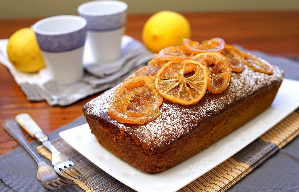 Lemon Drizzle Cake with Matcha