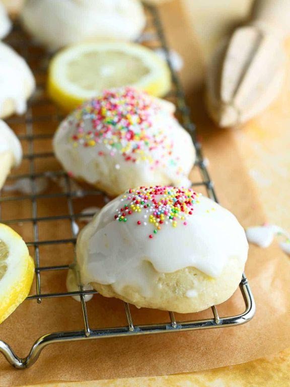 Lemon Easter Cookies with Glaze