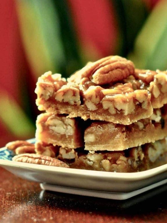 Lemon Glazed Pecan Bars